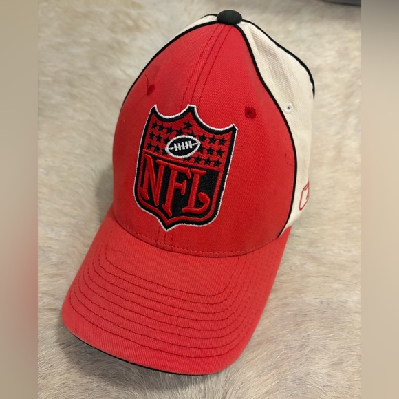 Reebok NFL Kansas City Chiefs Flexfit Hat – Red & White - Picture 1 of 3